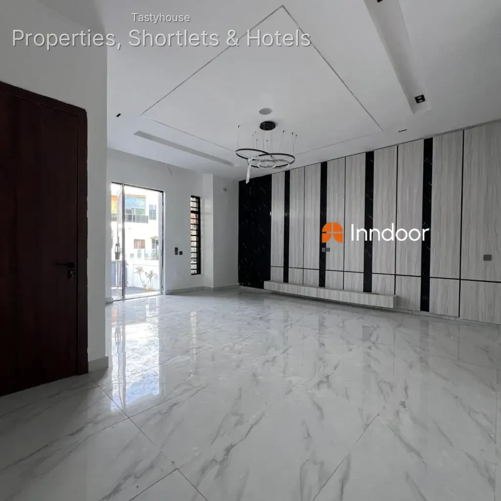 4 Bedroom Semi-detached Duplex