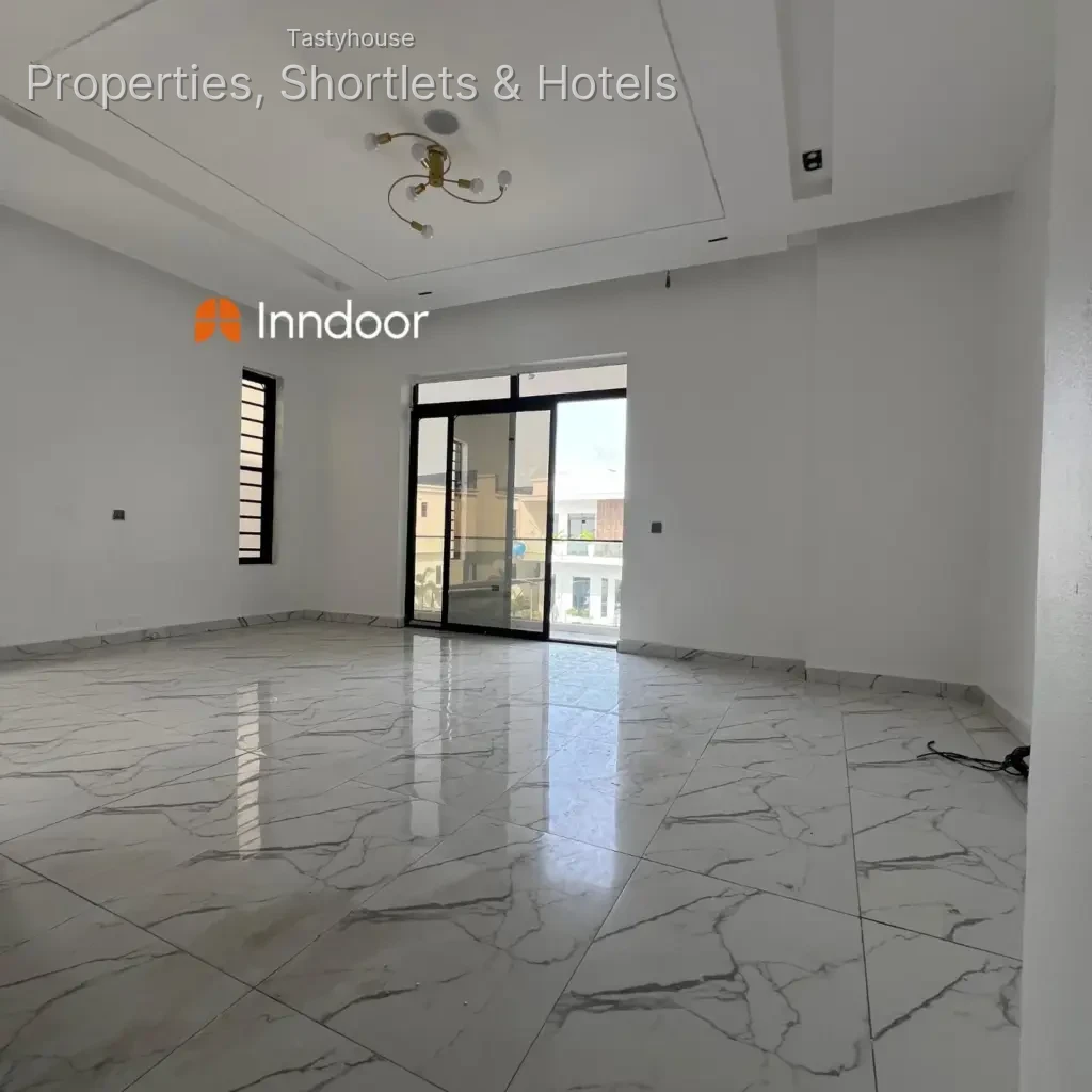 4 Bedroom Semi-detached Duplex