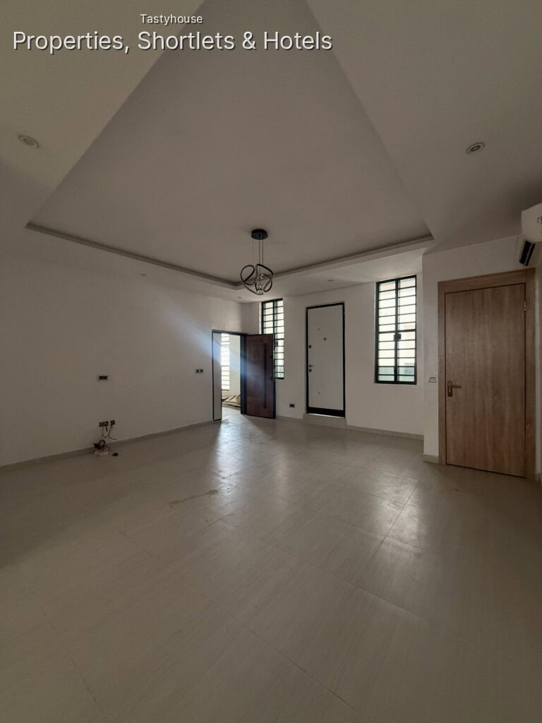 3 BEDROOM PENTHOUSE