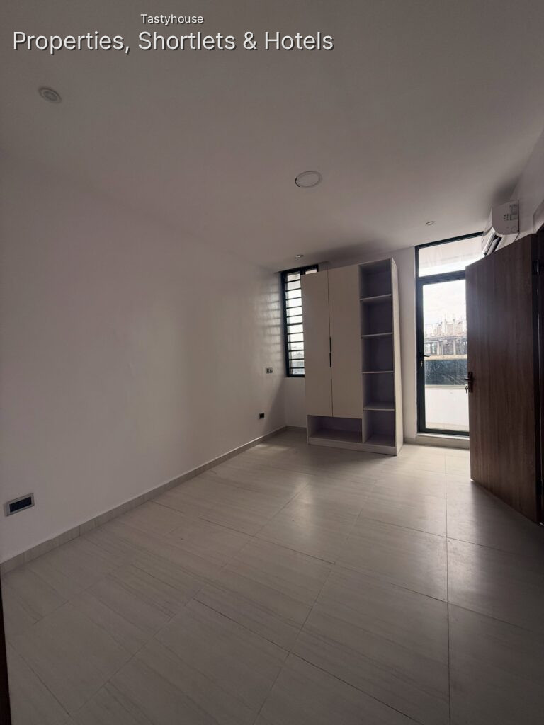 3 BEDROOM PENTHOUSE