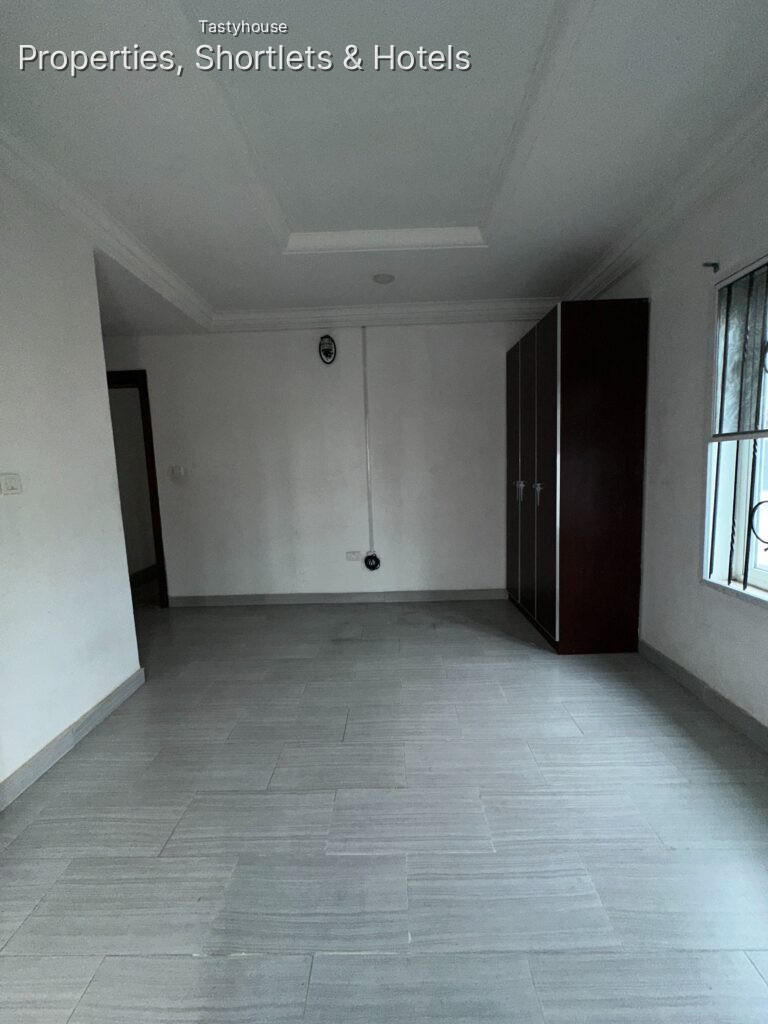 3 BEDROOM SEMI DETACHED DUPLEX WITH BQ