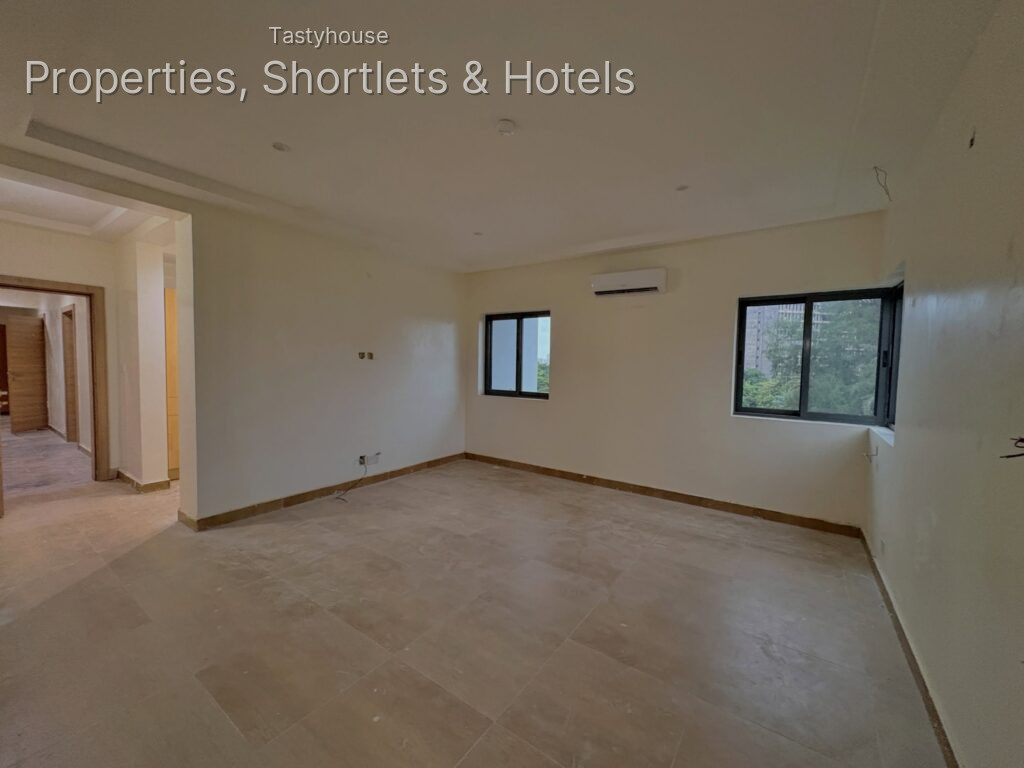 3-Bedroom Apartment with BỌ