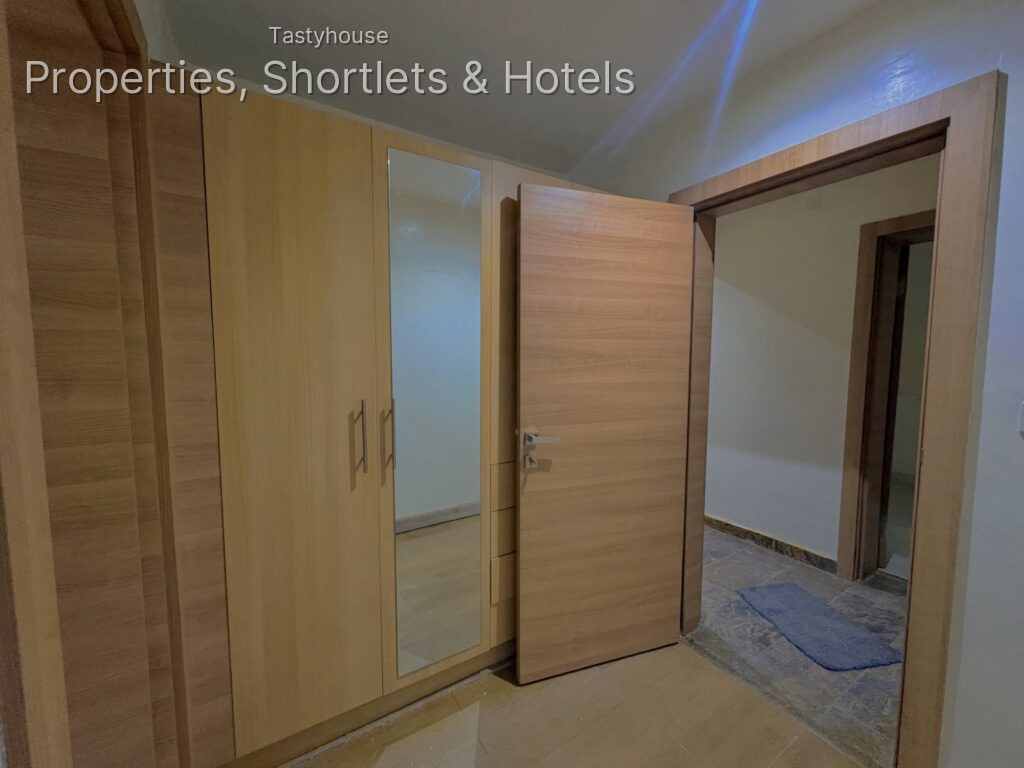 3-Bedroom Apartment with BỌ