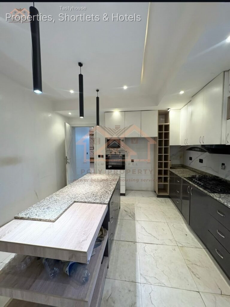 A Fully Detached 4-Bedroom Duplex