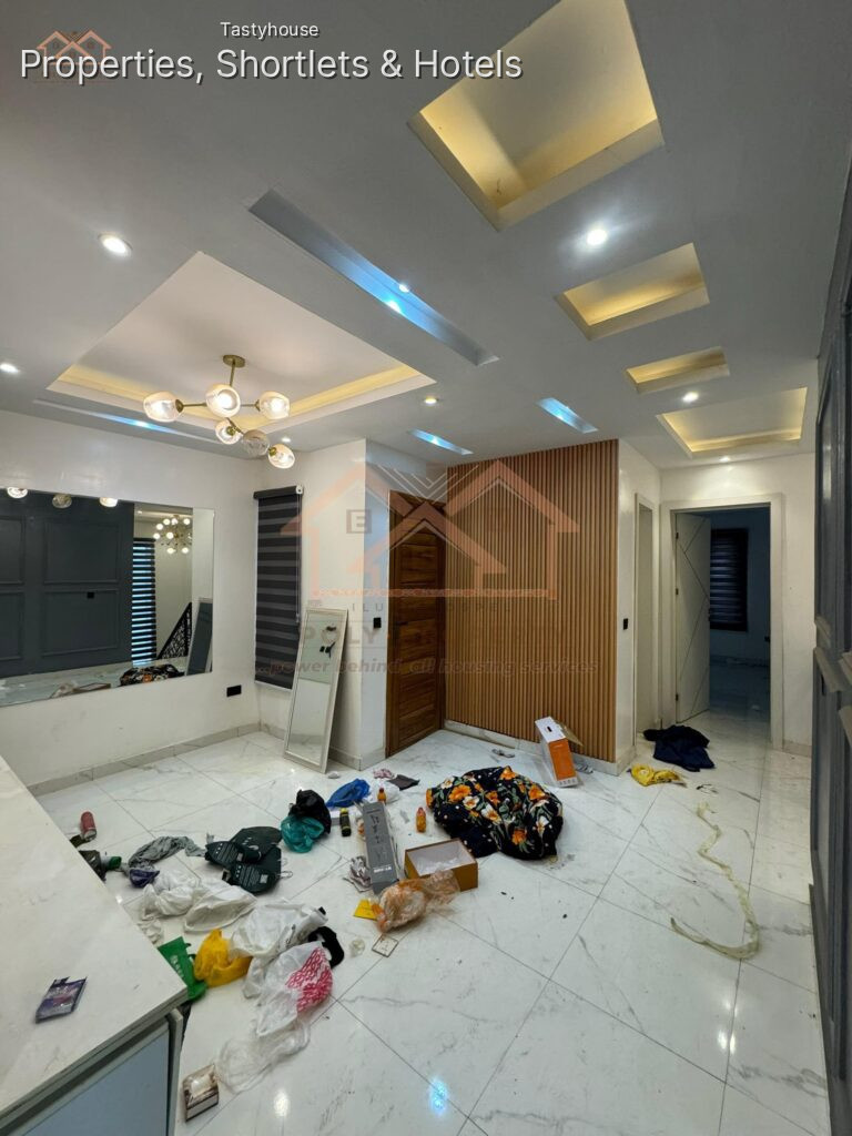 A Fully Detached 4-Bedroom Duplex