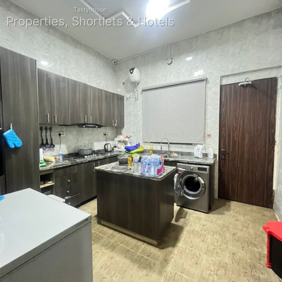 FURNISHED 4 bedroom
