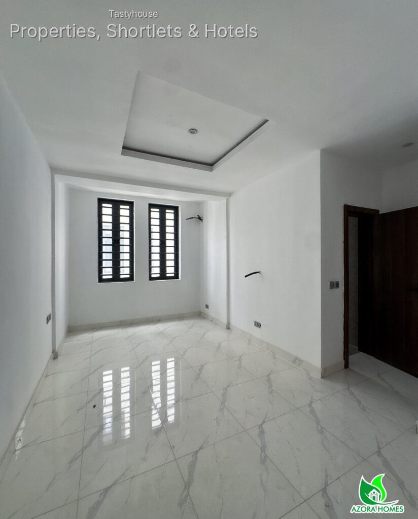 2 BEDROOM SERVICED APARTMENT
