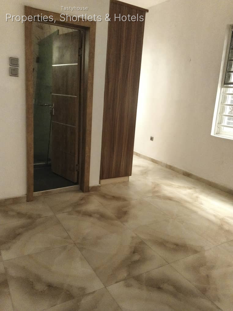 4 – bedrooms semi detached duplexX