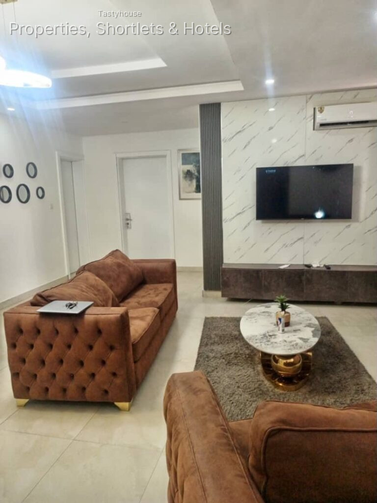 Fully Furnished Serviced 3Bedrooms Apartment