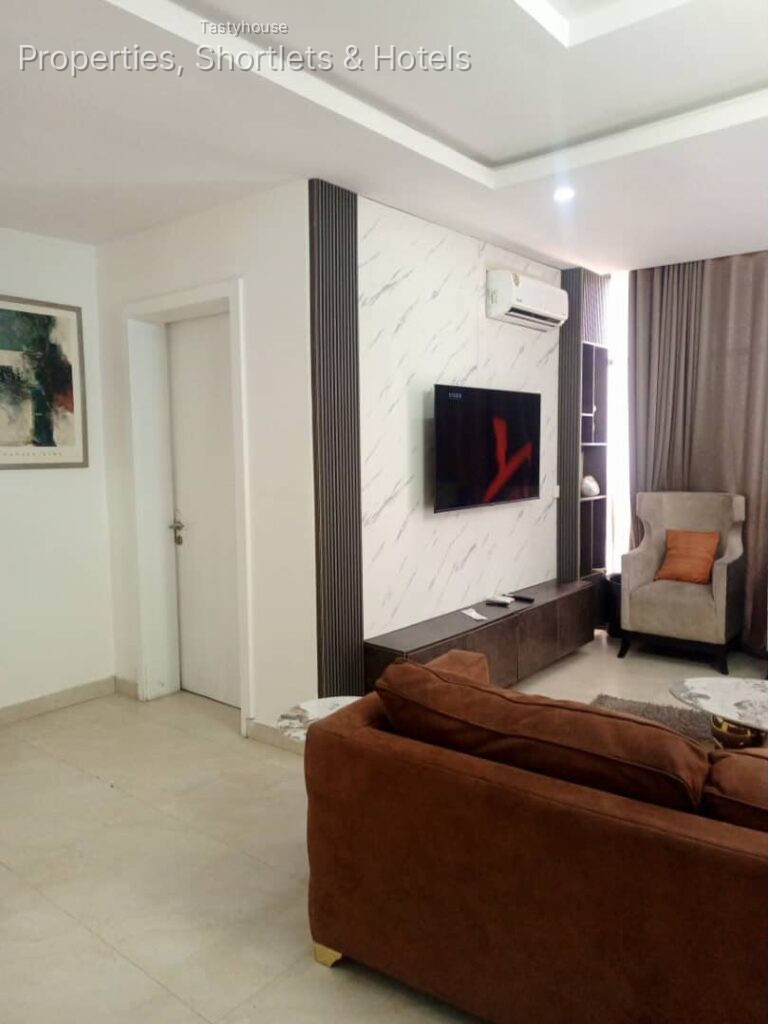 Fully Furnished Serviced 3Bedrooms Apartment