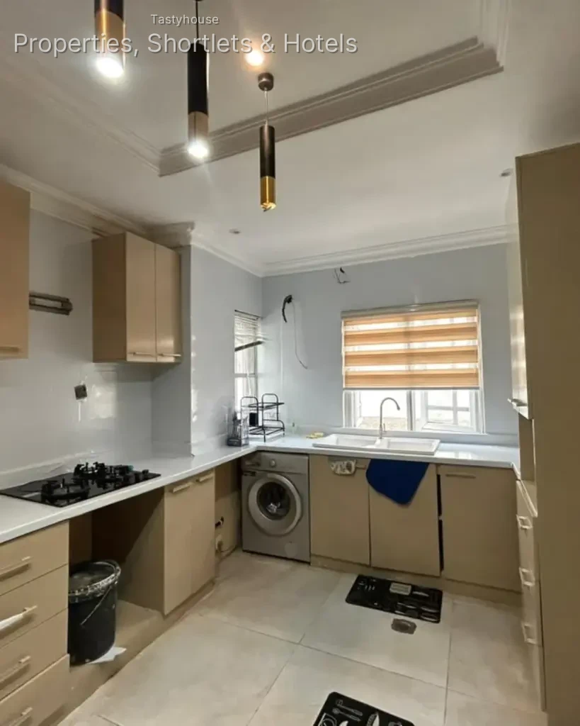3-BEDROOM DETACHED DUPLEX WITH BỌ(UNFINISHED)