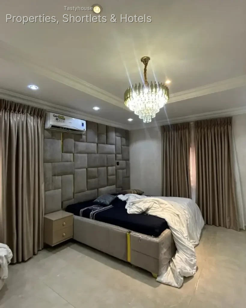 3-BEDROOM DETACHED DUPLEX WITH BỌ(UNFINISHED)