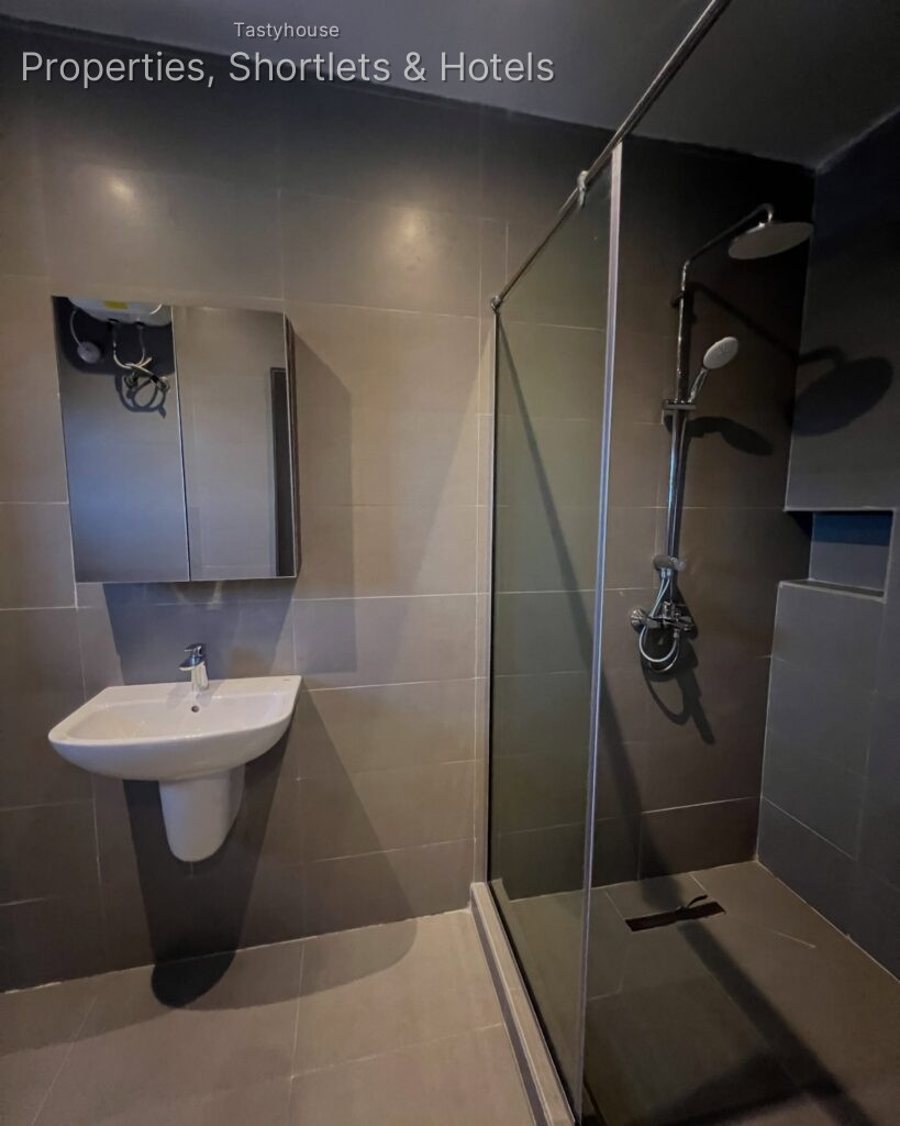 2 Bedroom Maisonette For Sales &Rent
