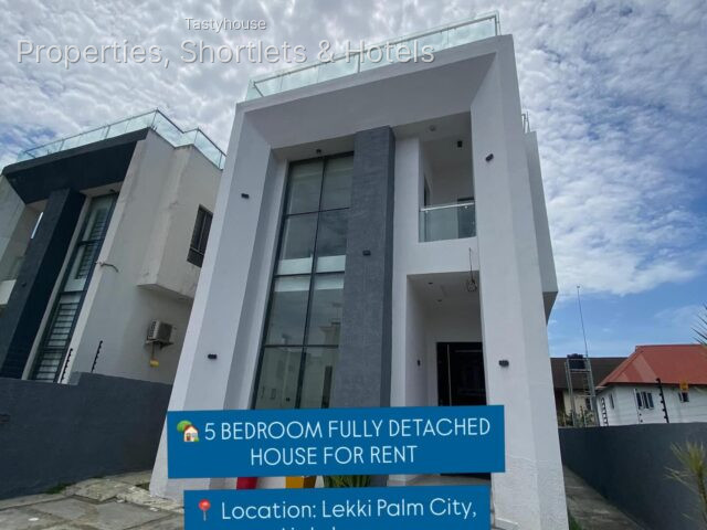 5 BEDROOM FULLY DETACHED HOUSE