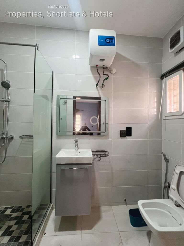 4 Bedroom detached Duplex