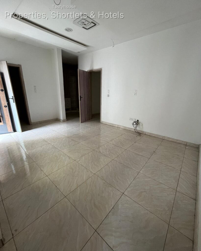 4 bedroom Duplex