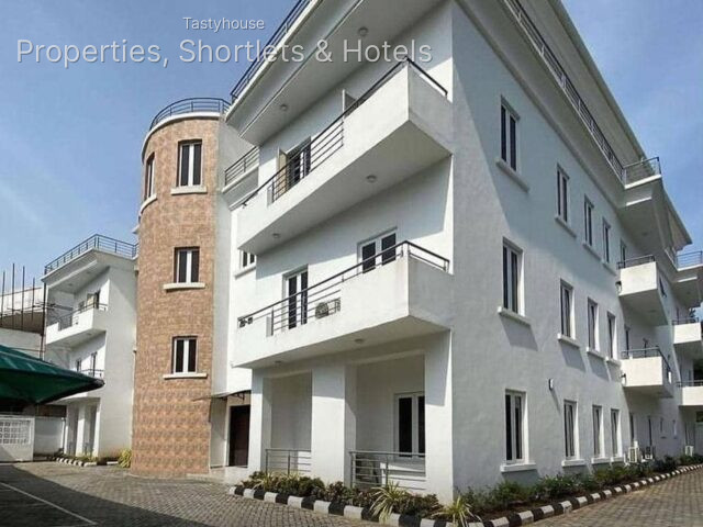 Furnished 3 Bed + BỌ