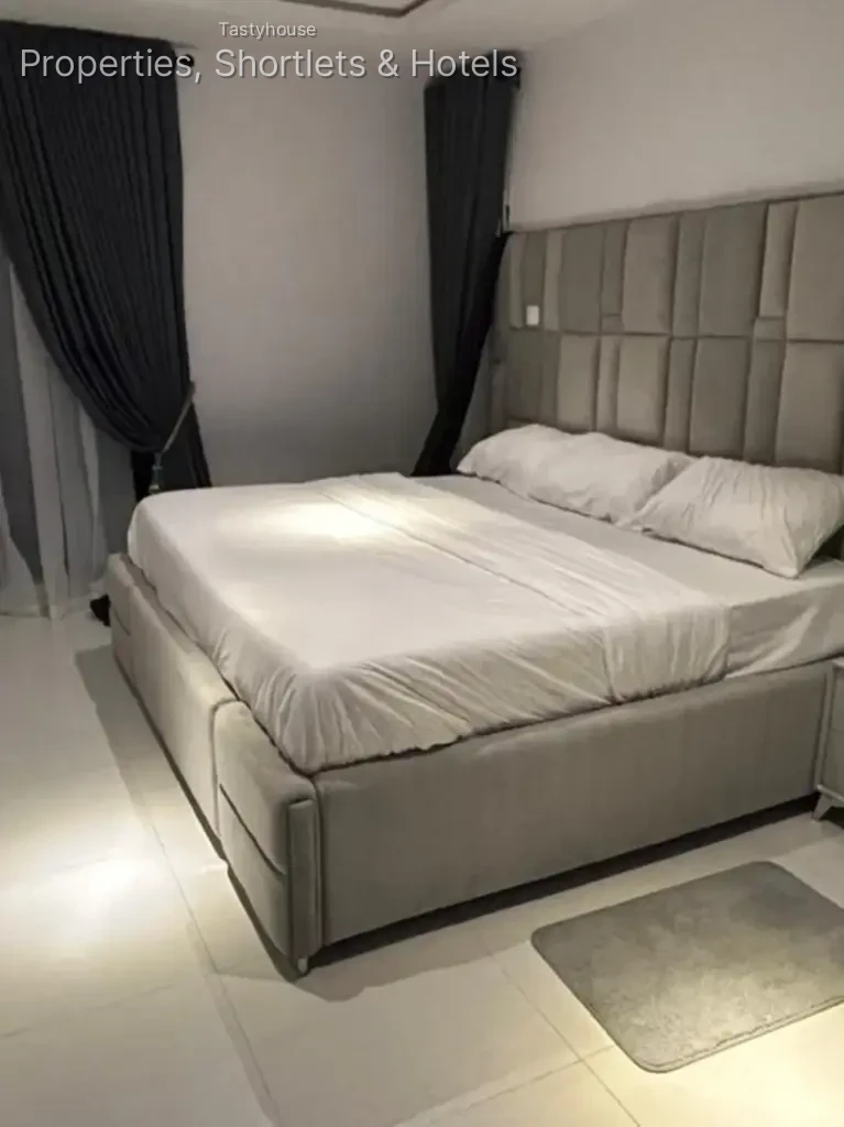 3 BEDROOM APARTMENT