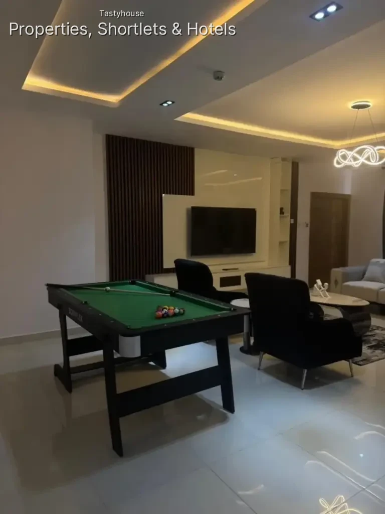 3 BEDROOM APARTMENT