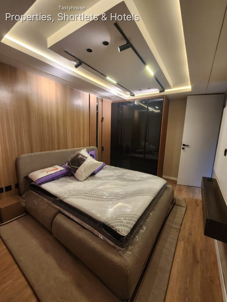 Fully furnished 3-bedroom apartment
