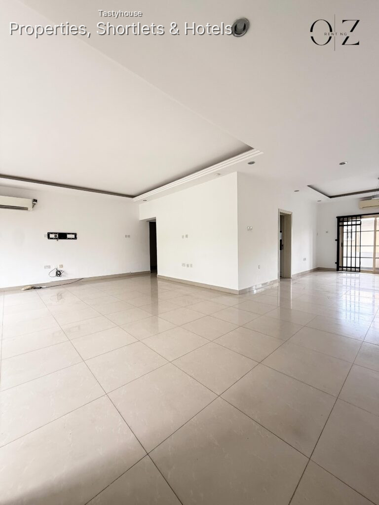 3 – BEDROOM APARTMENT WITH BỌ