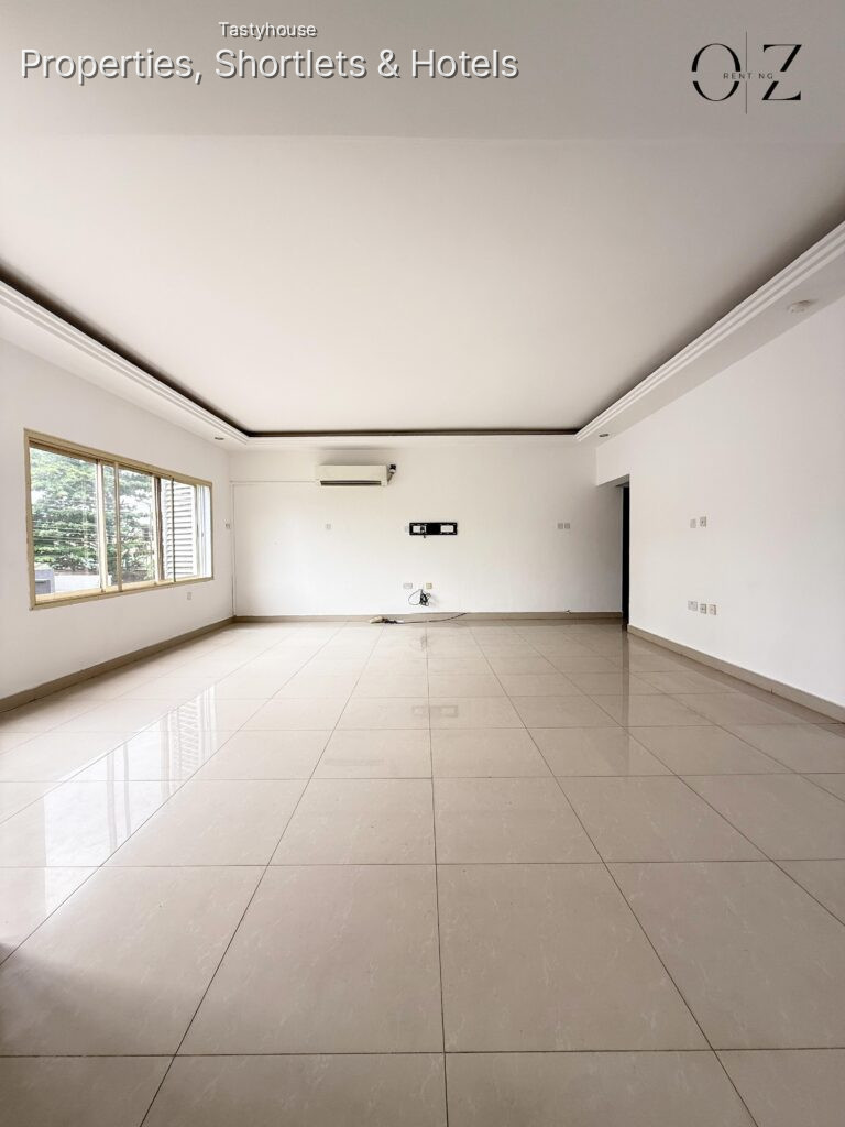 3 – BEDROOM APARTMENT WITH BỌ