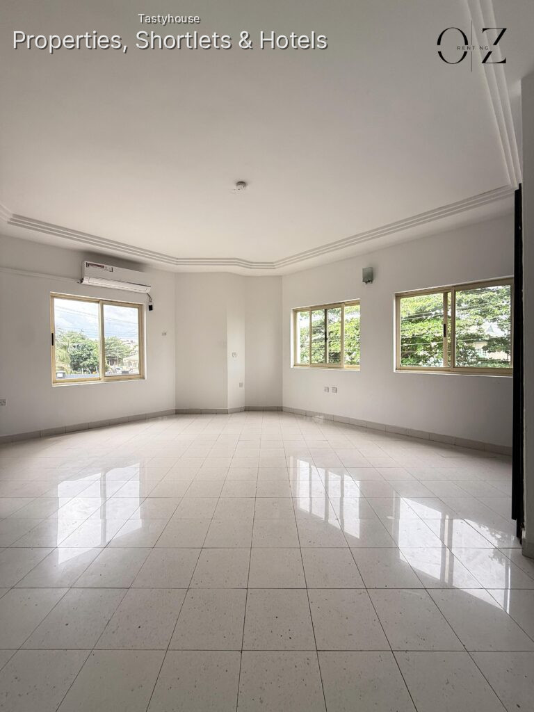 3 – BEDROOM APARTMENT WITH BỌ