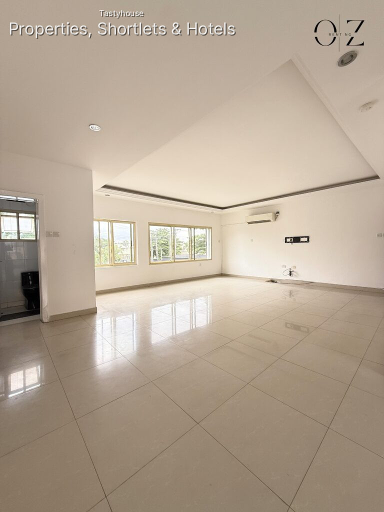 3 – BEDROOM APARTMENT WITH BỌ