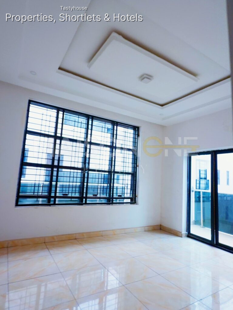 6-Bedroom Fully Detached Duplex