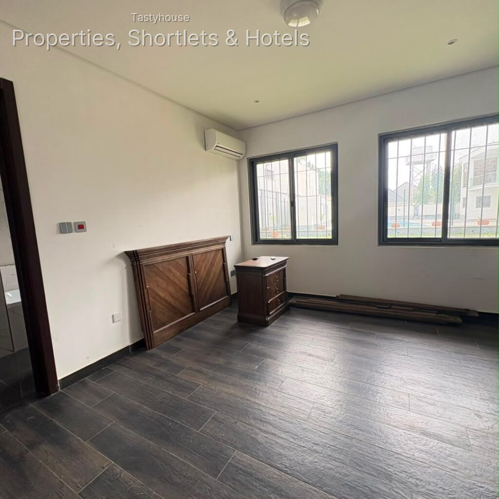 3 – Bedroom Flat