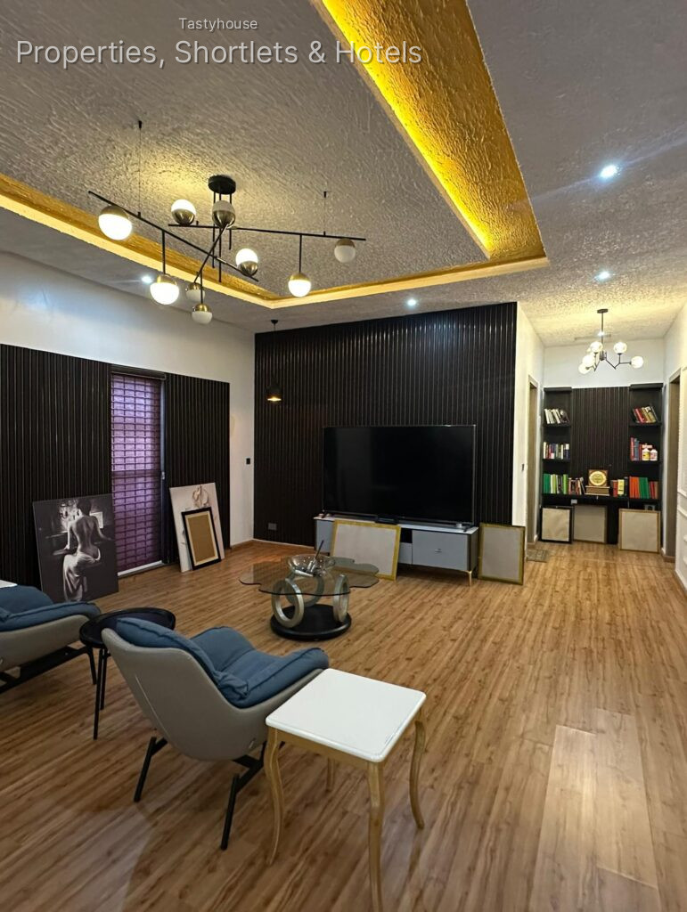 2 – Bedroom Flat