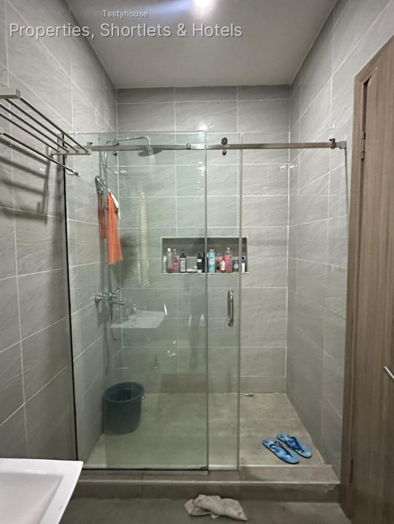 2 – Bedroom Flat