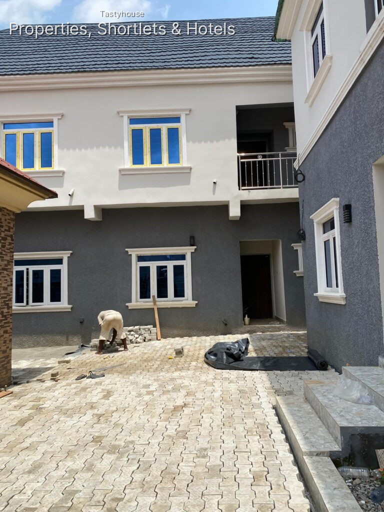 1 – Bedroom Flat