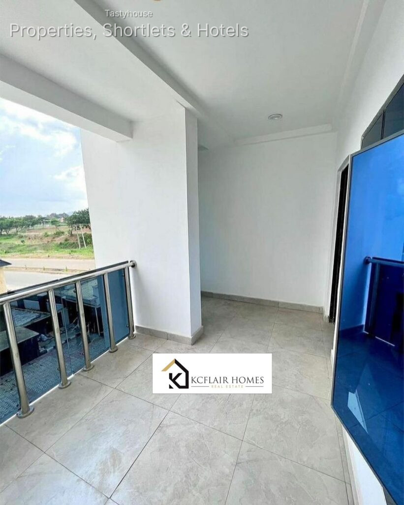 4BEDROOM TERRACE DUPLEX with a BỌ