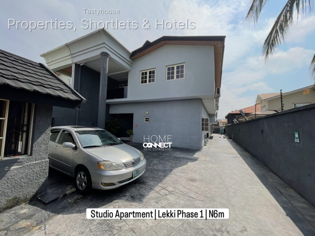 Studio Apartment