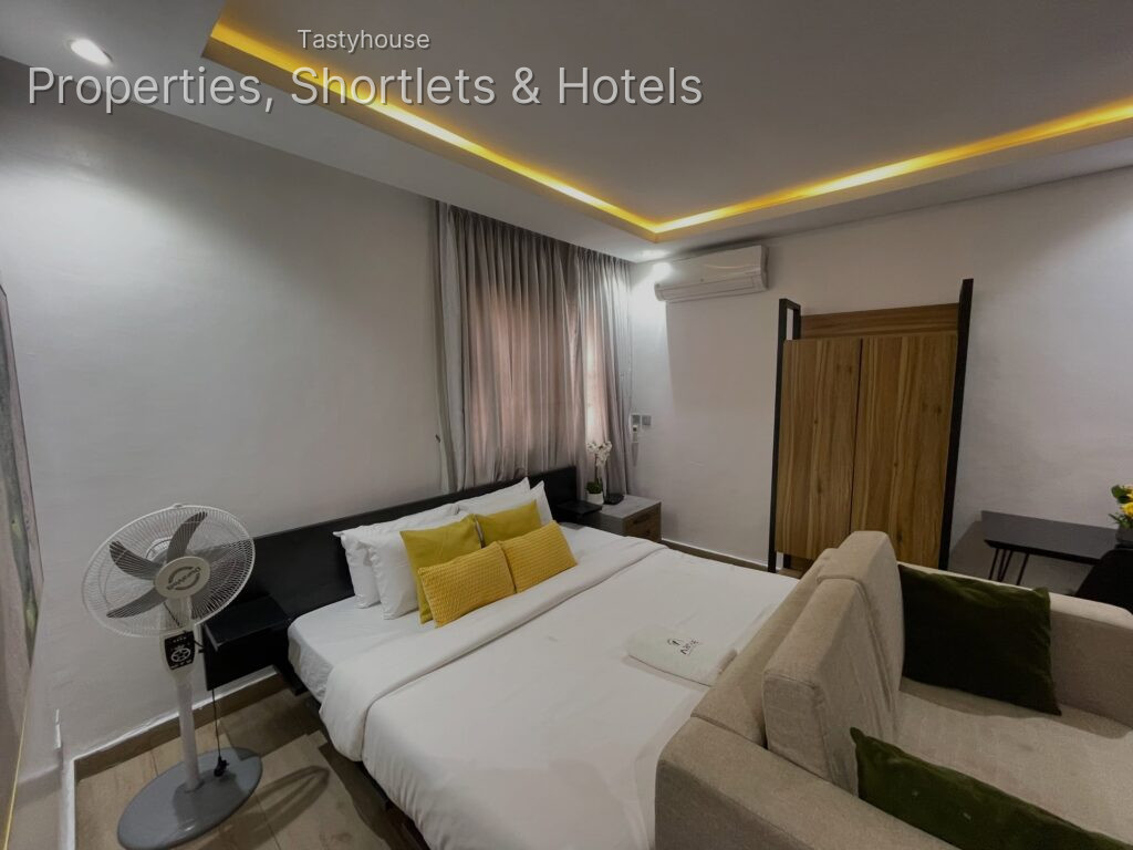 Studio Apartment
