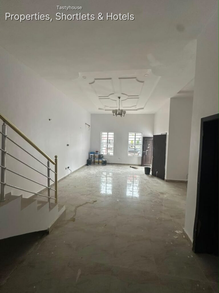 4 Bedroom Semi Detached Duplex