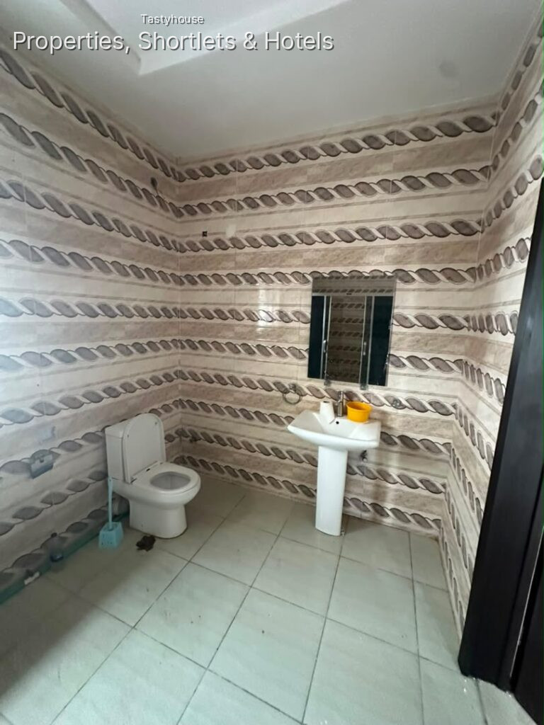4 Bedroom Semi Detached Duplex