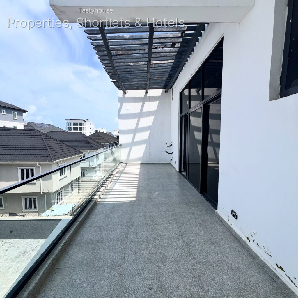 Brand New 2 Bedroom Penthouse |