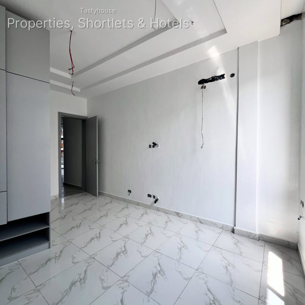 Brand New 2 Bedroom Penthouse |