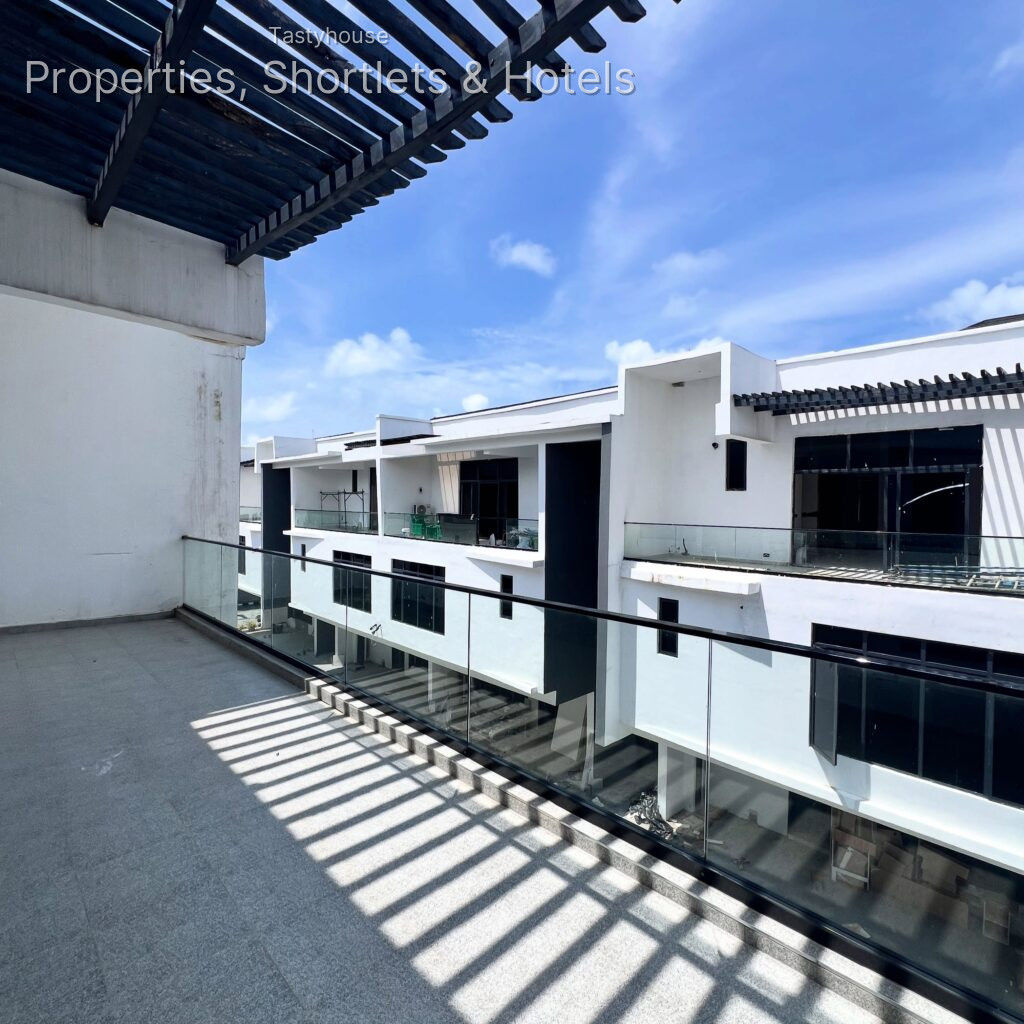 Brand New 2 Bedroom Penthouse |