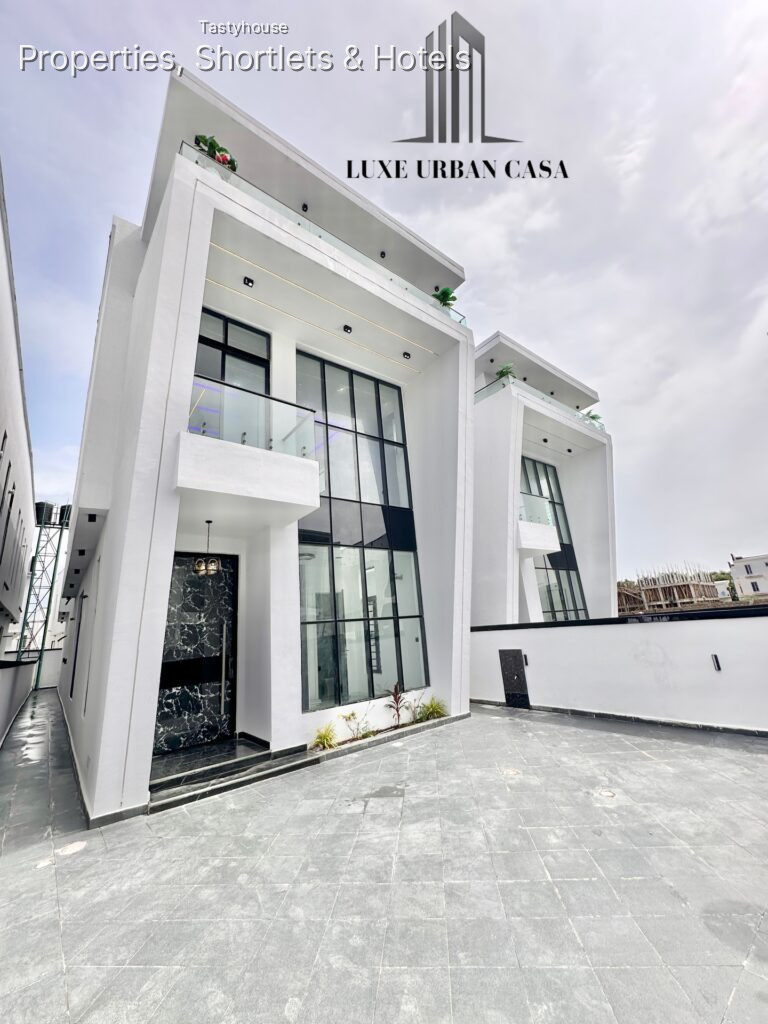 5 Bedroom fully Detached