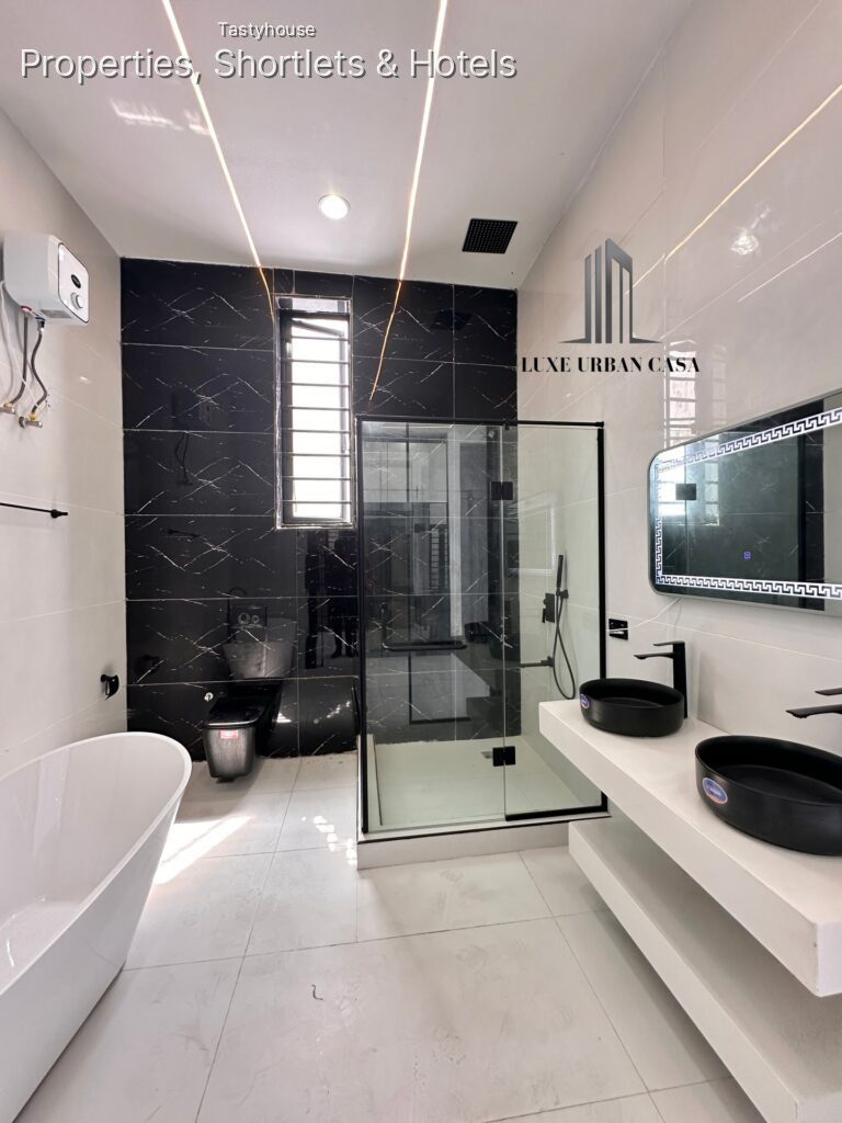 5 Bedroom fully Detached