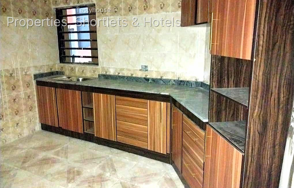 3-Bedroom Flat + BỌ