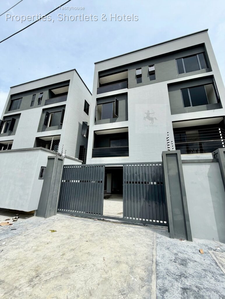 Luxury Apartment Building 2 Bedroom Apartment