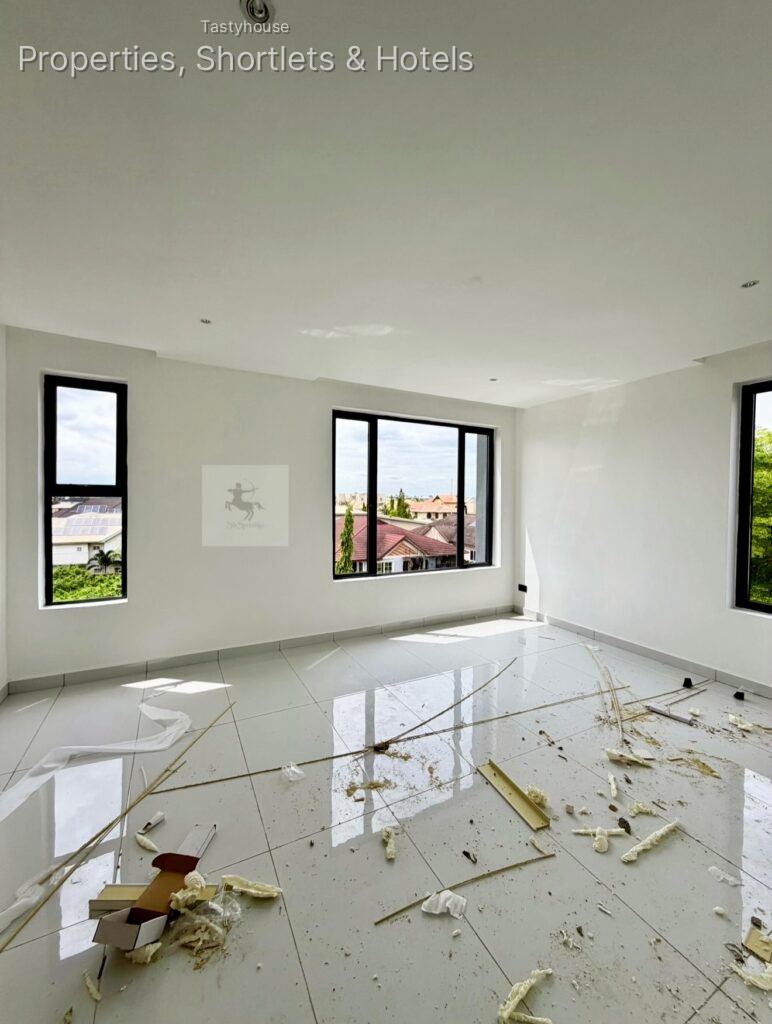 Luxury Apartment Building 2 Bedroom Apartment