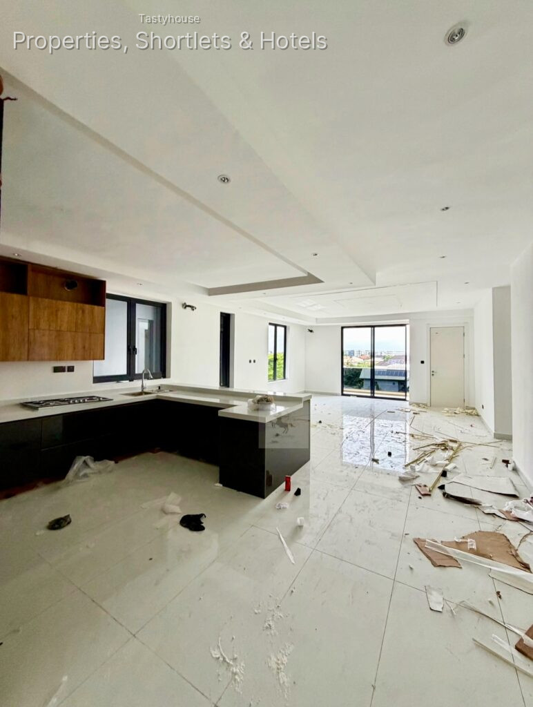 Luxury Apartment Building 2 Bedroom Apartment