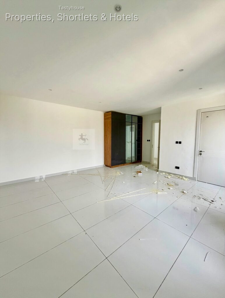 Luxury Apartment Building 2 Bedroom Apartment