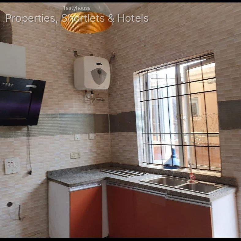 5 BEDROOM SEMI-DETACHED HOUSE PLUS 2ROOM BỌ
