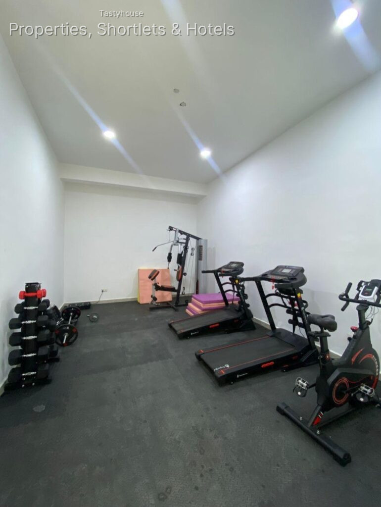 Luxury 3-BedroomApartment with BQ
